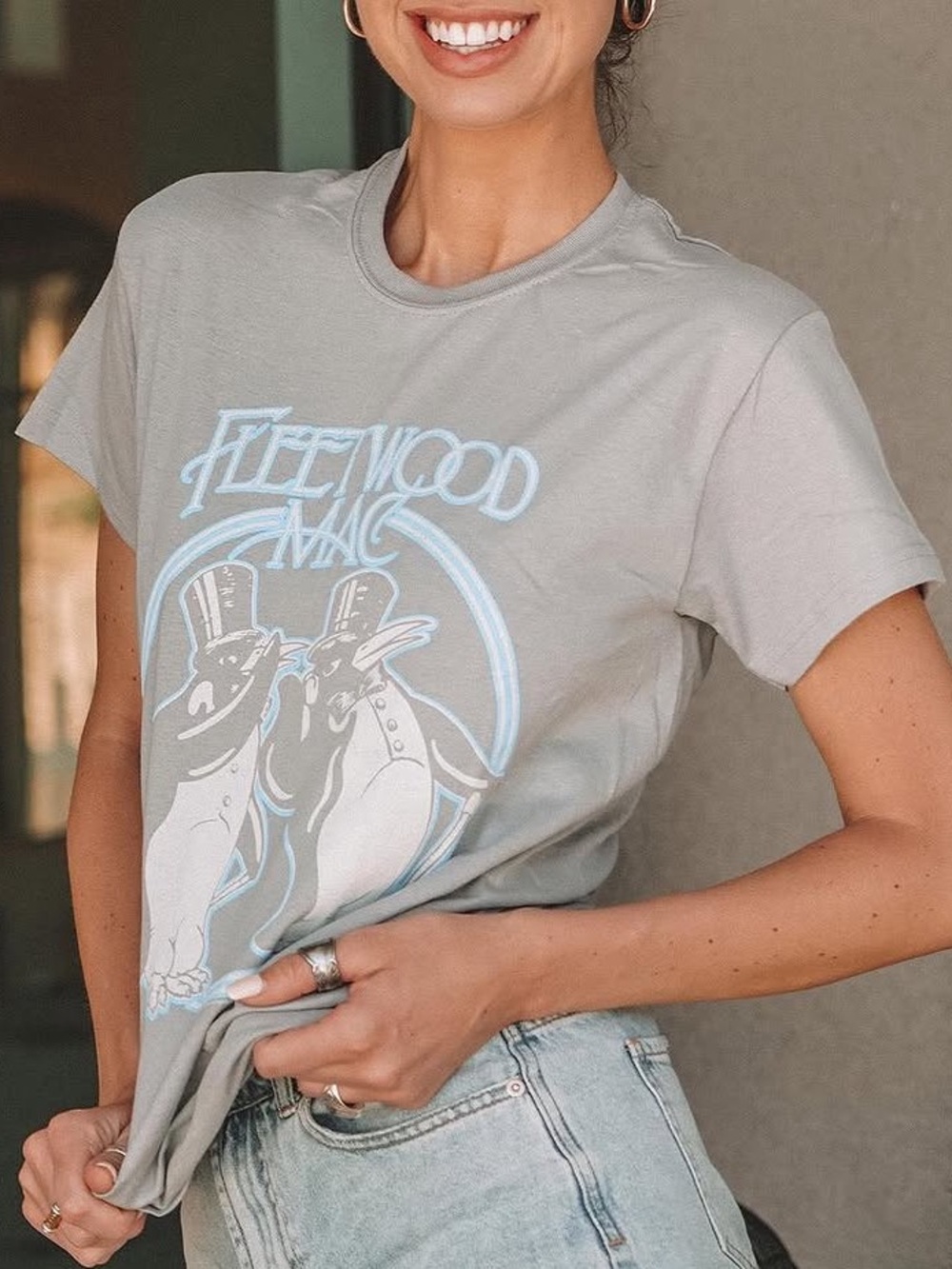 Fleetwood Mac Graphic Tee - Gray Short Sleeve Band Shirt